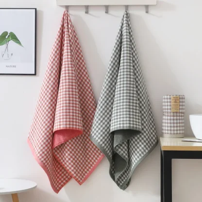 Cozy Simple Beach Towel - Image 4