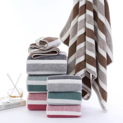 Large Comfort Beach Towel - Image 6
