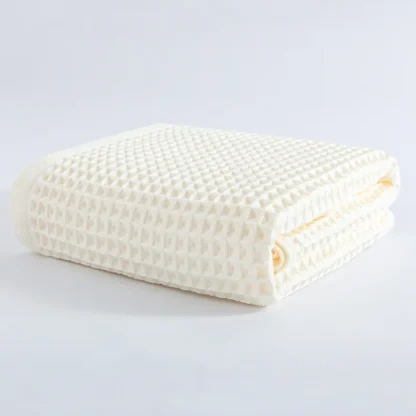 Honeycomb Mesh Beach Towel - Image 2