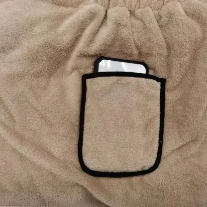 Pocketed Soft Beach Towel - Image 5