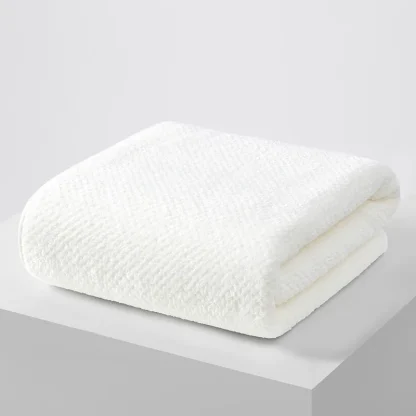 Fashionable Grid Beach Towel