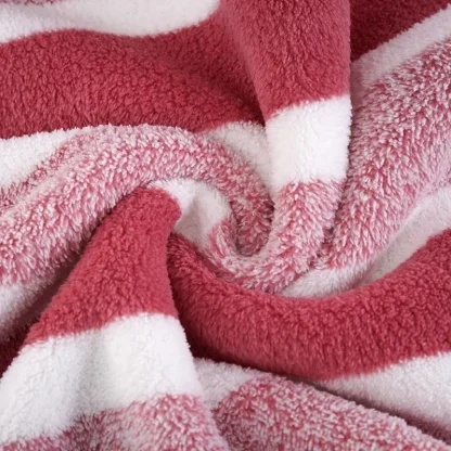 Large Comfort Beach Towel - Image 2