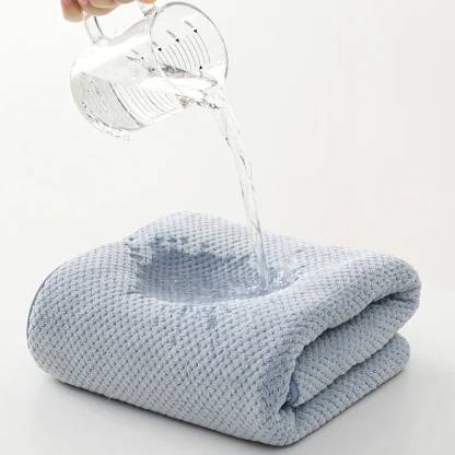 Fashionable Grid Beach Towel - Image 2