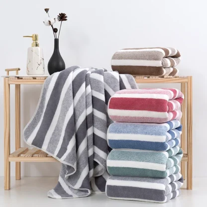 Large Comfort Beach Towel - Image 3