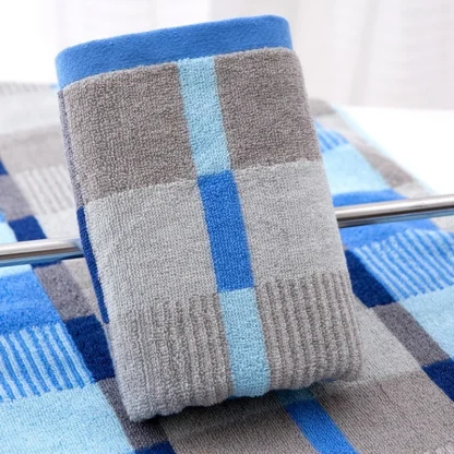 Soft Checkered Beach Towel