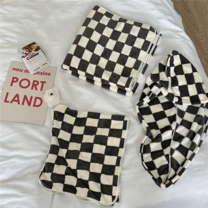 Checkerboard Pattern Beach Towel - Image 6