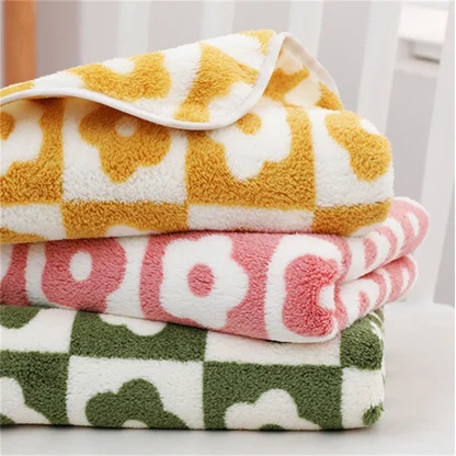 Charming Plaid Floral Beach Towel - Image 5