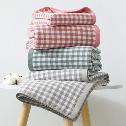 Cozy Simple Beach Towel - Image 3