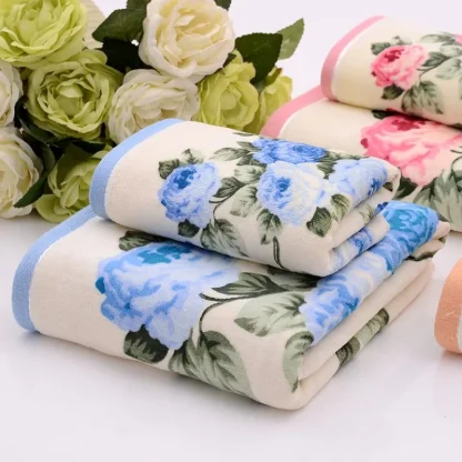 Large Creative Flower Beach Towel - Image 4